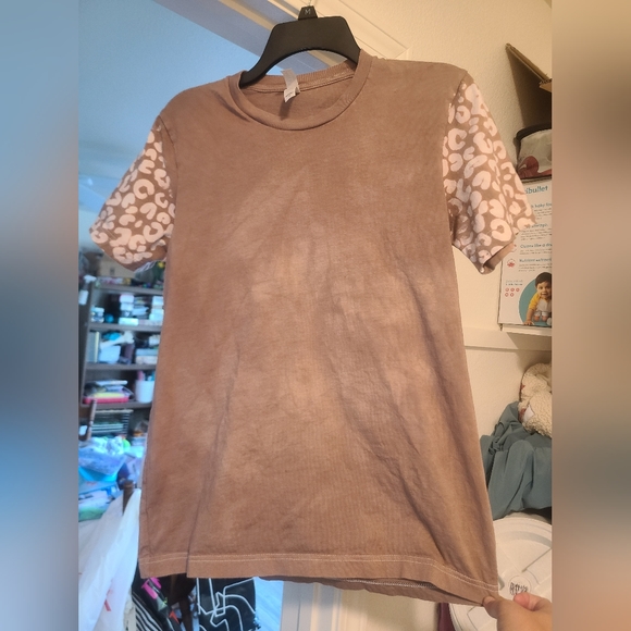 First run hand made leopard print sleeve t shirt - Picture 1 of 6